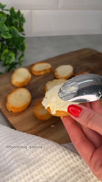 Завалялись шпроты? Приготовьте это! #shorts #бутерброды #шпроты смотреть онлайн