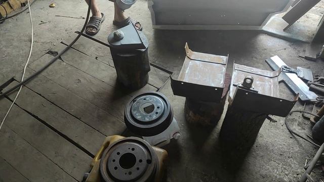 Фарбую міні трактор частина 2 смотреть онлайн
