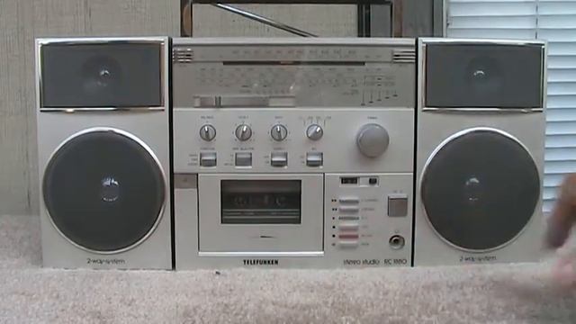 TeleFunken RC 1880 Cassette SW Radio 3-piece Boombox 220 volt смотреть онлайн