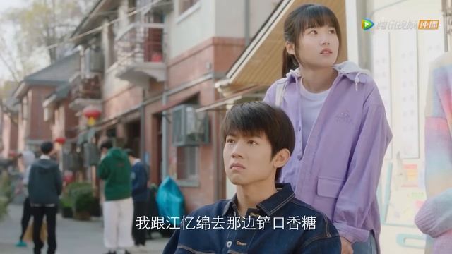 【Movie】帥校草正在洗澡，灰姑娘卻意外闖進浴室，將他全身看了個精光#时光与他恰是正好#都市甜宠#愛情 смотреть онлайн