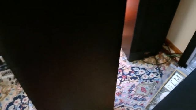 Bowers & Wilkins 684