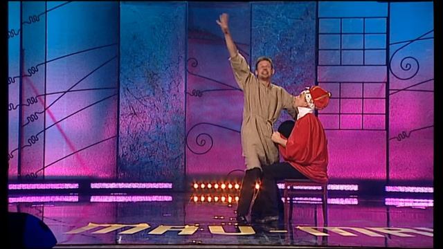 Kabaret Ani Mru-Mru - Król i wieśniak (Official Video, 2009) смотреть онлайн