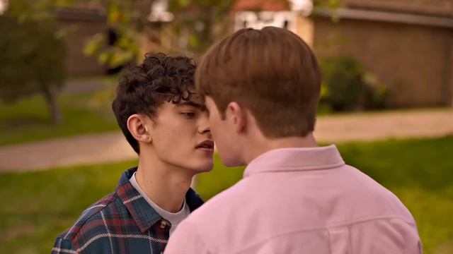 Charlie Spring ￼| lovely ￼ смотреть онлайн