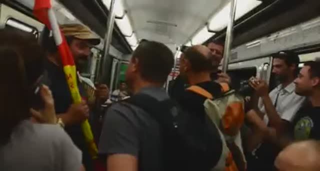 "Катюша" в вагоне парижского метро смотреть онлайн