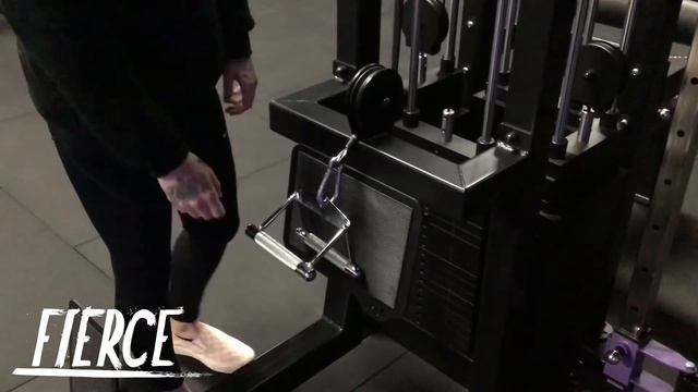 8 Station - Cable Row смотреть онлайн