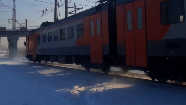 ЭП2Д-0164 Следует На Станцию Новокузнецк С Приветливой Бригадой смотреть онлайн