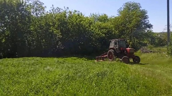 ЮМЗ 6 и польская косилка virax