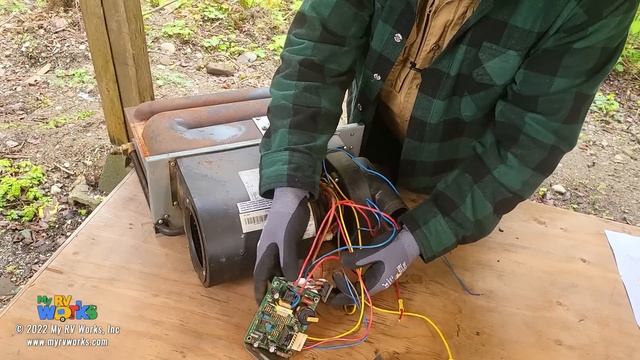 Dometic RV Fridge Not Cooling & Suburban Furnace Working Intermittently -- My RV Works смотреть онлайн