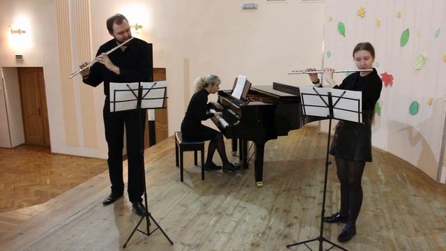 Ж.Б. Лёйе "Трио соната для двух флейт и фортепиано" 1 и 2 часть смотреть онлайн