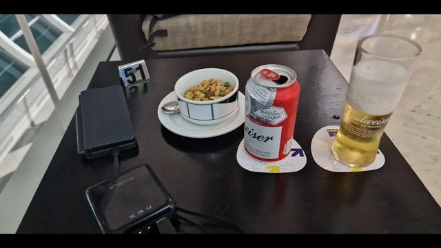 Ahlan Business Class Lounge DXB