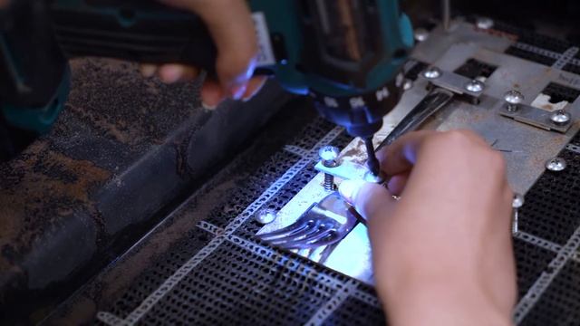 WAZER Cut Content: Smiling cutlery смотреть онлайн