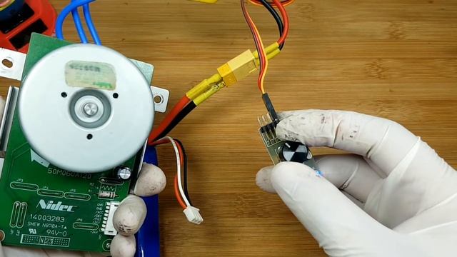 GREAT IDEA ON HOW TO RUN NIDEC BRUSHLESS MOTOR| COPIER BLDC MOTOR | subscribe WOOD TV смотреть онлайн