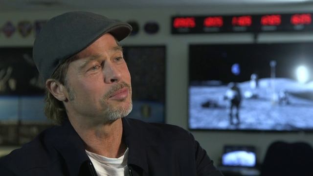 #AskNASA: Brad Pitt Helps NASA Kick Off New Video Series смотреть онлайн