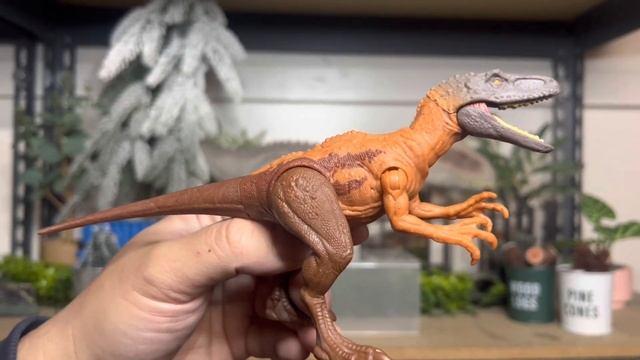 Jurassic World Dino Trackers Herrerasaurus Review - Mattel #jurassicworld #jurassicworlddominion
