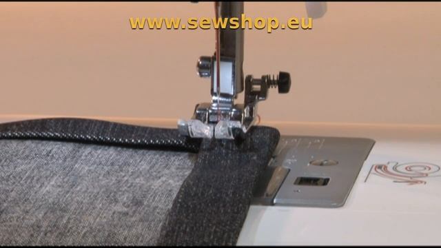 Juki HZL-60 Sewing Machine Macchina Da Cucire Máquina De Coser