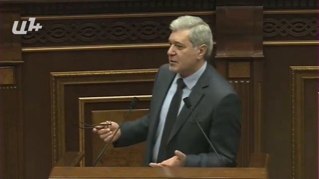 Սինգապուրի կառավարության ծրագրում ընդամնենը մեկ թիվ էր. «Իմ քայլի» պատգամավոր смотреть онлайн