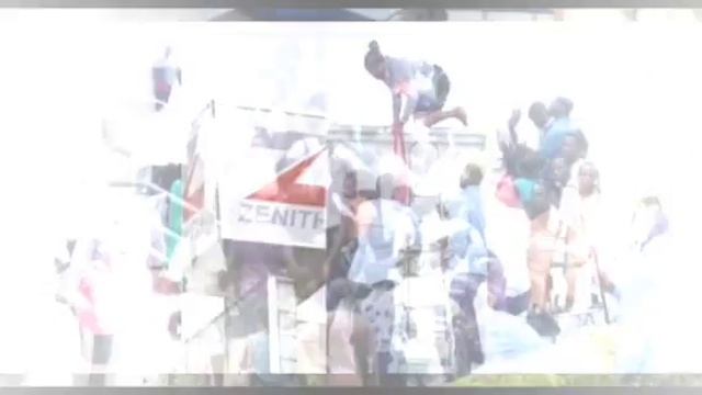 NEW ÇÙRRÉÑCY WÄHÄLLA AS ZENITH BANK STAFF GOT STÄBBÉD UNDER HIS PÉÑIS 4 REFUSING 2 PAY CUSTOMERS смотреть онлайн