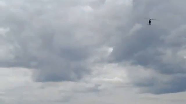 10.07.11. Kamenka p.5 T-REX-500, flight Denis.MP4 смотреть онлайн