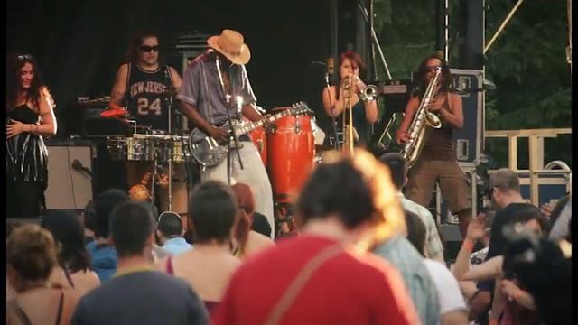 Le Festif! Vidéo promo 2011 смотреть онлайн