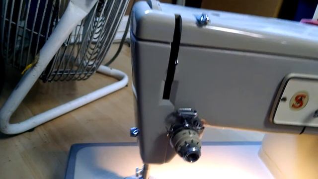 Portable Singer Stylist 457 zig zag sewing machine test смотреть онлайн