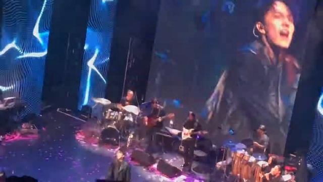 Dimash London 2018 - Di outro / Kazakhstan Alga Closing смотреть онлайн