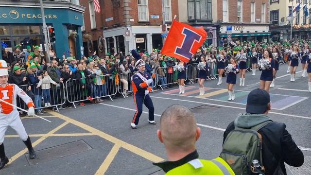 St.Patrick's Parade in Dublin Centre смотреть онлайн