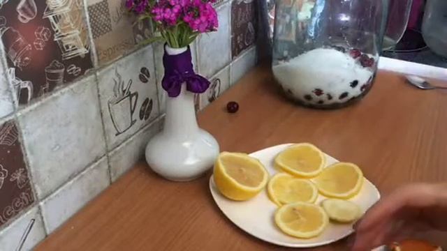 Освіжаючий мохіто з черешнею🍒і м’ятою🍹.Спробуйте, не пошкодуєте! смотреть онлайн