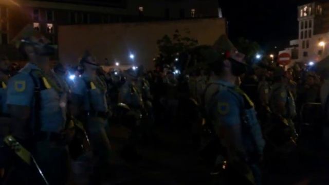 Как маршируют испанские воины смотреть онлайн
