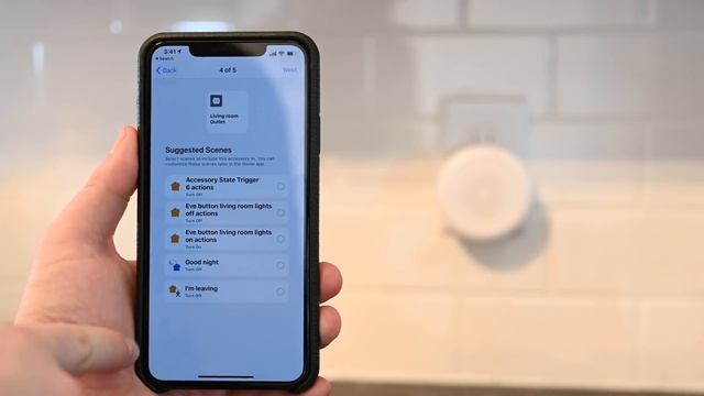 Review: Kick Off Your Smart Home With this HomeKit Starter Kit смотреть онлайн