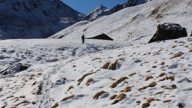 COMBE DE L'A смотреть онлайн