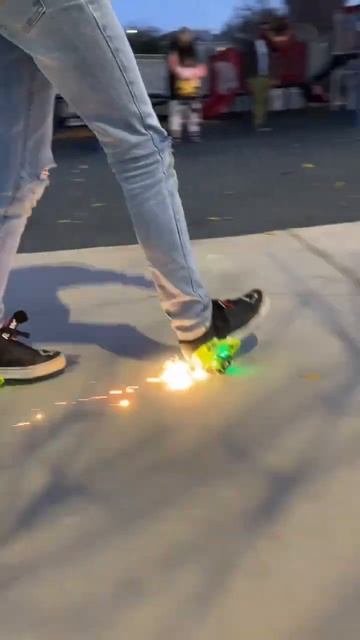 Skates that spark fire🔥#skate смотреть онлайн