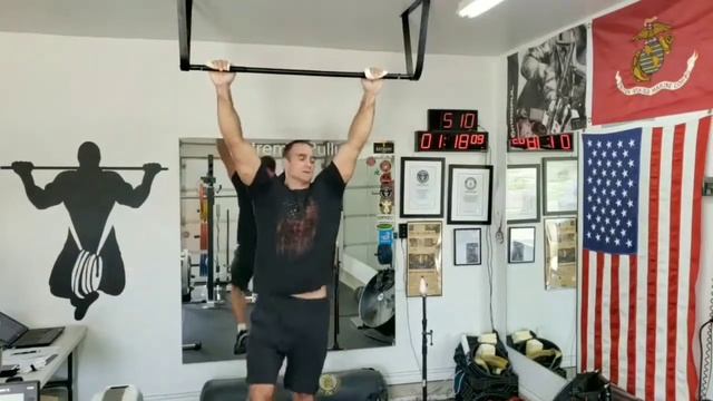 1,001 Pull-ups in 163 minutes смотреть онлайн