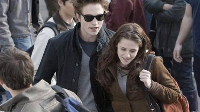 Carter Burwell - Bella's Lullaby (Twilight soundtrack) смотреть онлайн