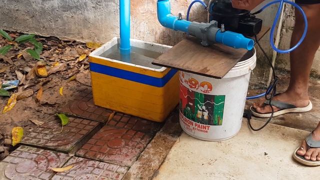 Free energy water pump! We turn the pvc pipe into high speed water pump without electricity смотреть онлайн