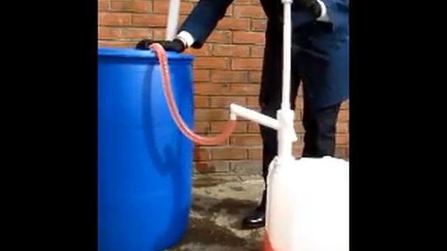NX25 Drum Pump dispensing from container UP into drum смотреть онлайн