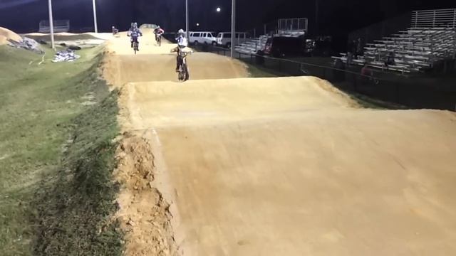 Lincoln's First day at the BMX track смотреть онлайн