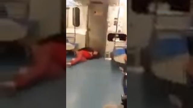 Русский против иммигранта в Великобритании смотреть онлайн