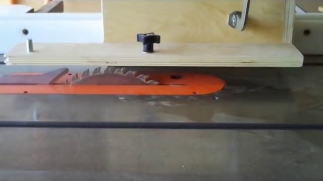Multi-function Table Saw Jig Demo 1 смотреть онлайн