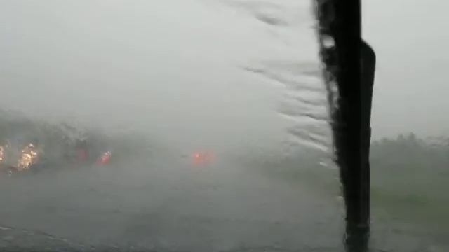 ЛИВЕНЬ смотреть онлайн