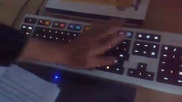 Art. Lebedev Optimus Maximus toetsenbord uitgelegd door Vincent Everts