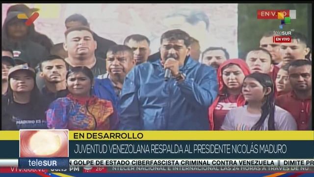 Juventud venezolana respaldó al presidente Nicolás Maduro смотреть онлайн
