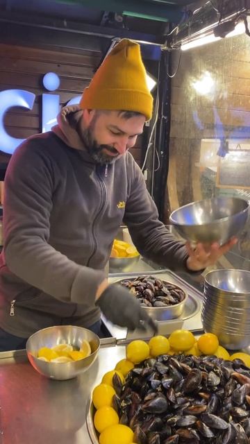Istanbul Mussels 😍🦪🌮 Midye👌🏻 смотреть онлайн