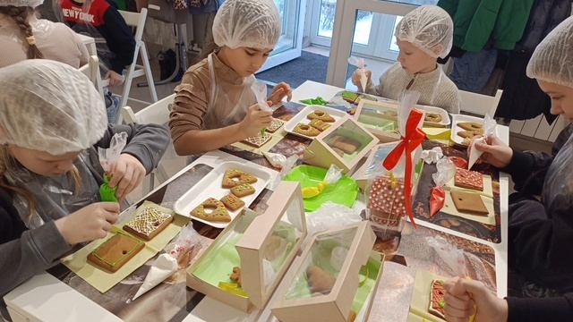 Интерактивный мастер-класс по росписи пряников. 2.02.2025