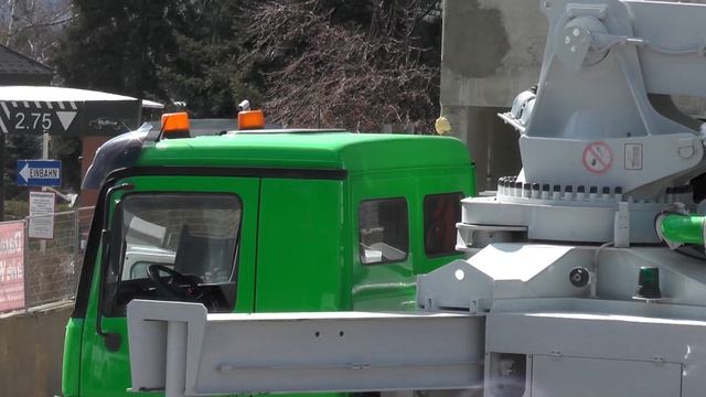 Betonpumpen PUTZMEISTER M 52 5 bei betonieren im Frühjahr von Elementen aus Beton für Wohnhaus смотреть онлайн