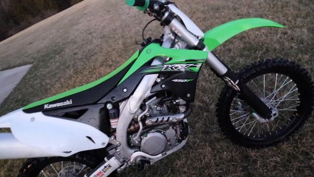 KX450 Rev Limiter!! *Loudest Dirt Bike Ever* смотреть онлайн