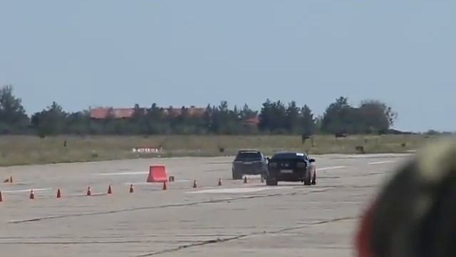 MVI 0056 БМВ против Мустанга квалификация смотреть онлайн