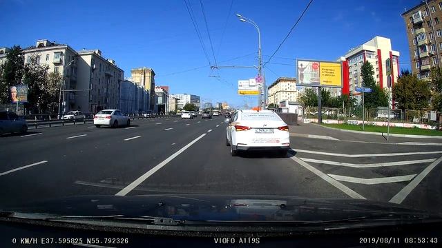 Очередной дебил-таксист смотреть онлайн