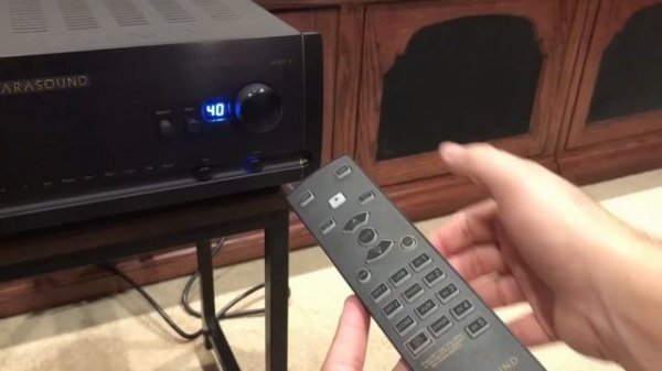 Parasound HINT6 Integrated Amplifier - Unboxing and Overview