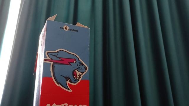 пробую Шоколад Мистера Биста (3 часть)#mrbeast #розпаковка смотреть онлайн