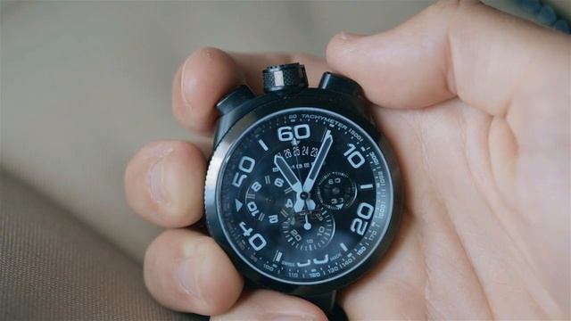 Bomberg bolt 68 Neon Ice Blue - Chronograph & Conversion смотреть онлайн